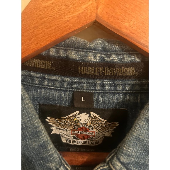 HARLEY DAVIDSON embroidered denim button up! RARE! Size L - Picture 5 of 5